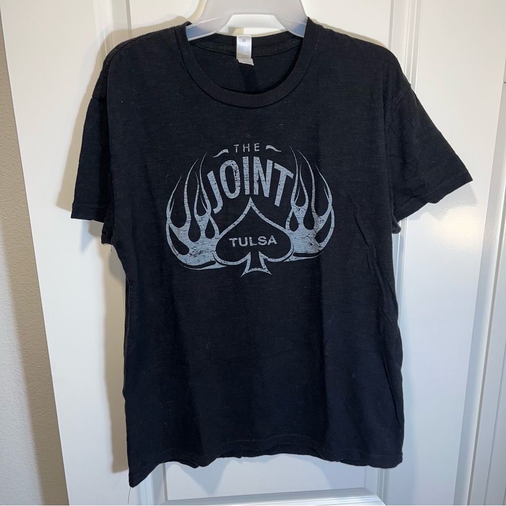 Hard Rock Tulsa Oklahoma The Joint Black unisex graphic T-shirt Shirt Size Large